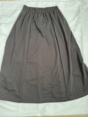 GU Skirt Uniqlo from japan Classic Elastic Waist Midi Skirt pockets medium
